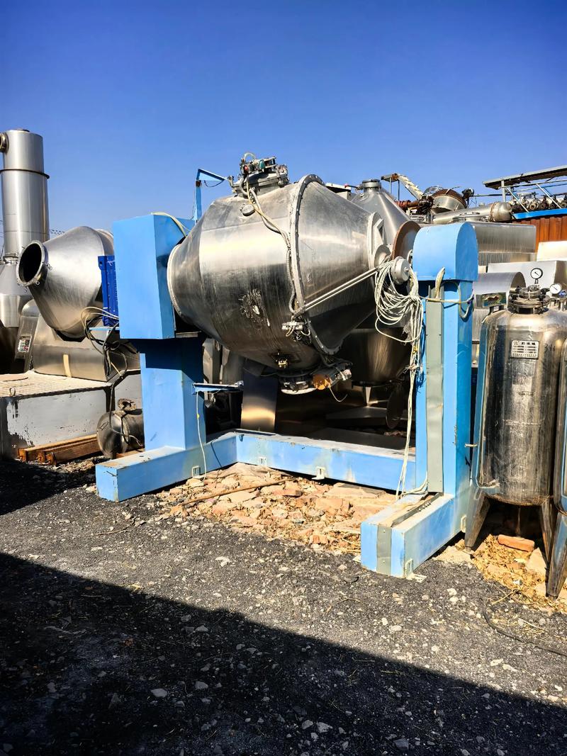 2000l雙運(yùn)動(dòng)混合機(jī),鄭州金合混合設(shè)備